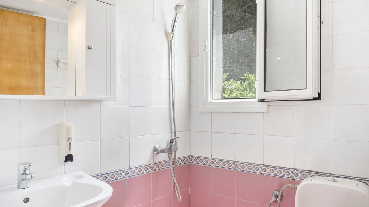 Photo of Bathroom in Aegiali