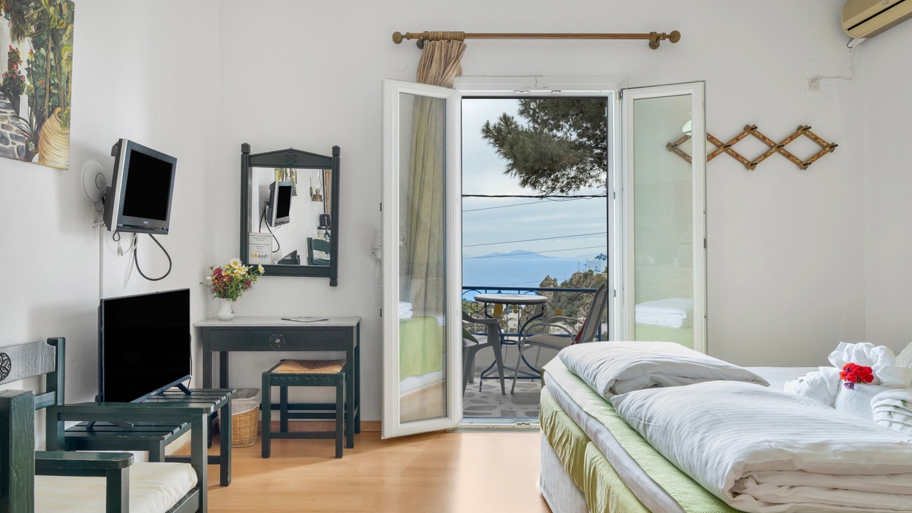 Photo of Bedroom in Aegiali