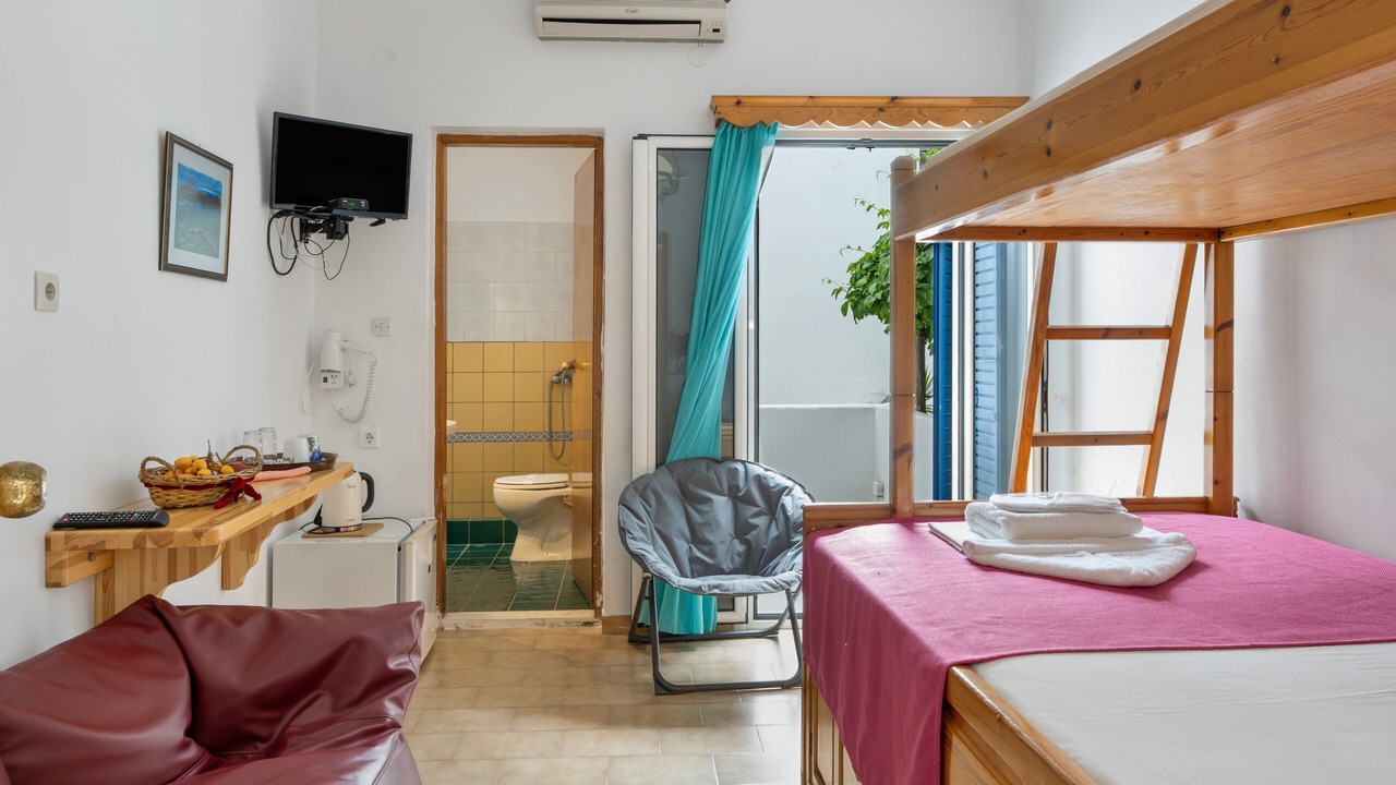Photo of Bedroom in Aegiali