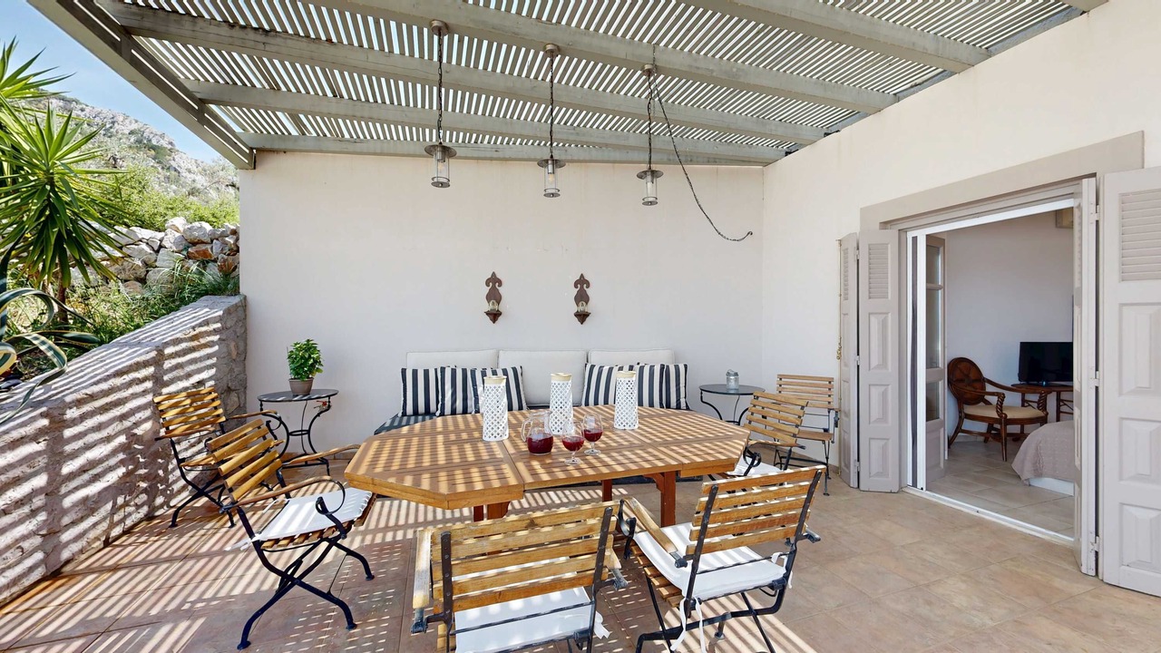 Photo of Outdoor in Melissopetra