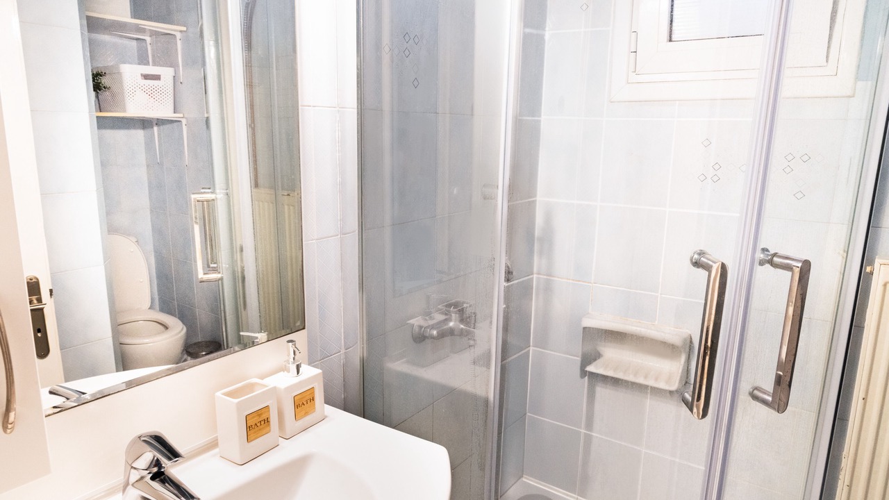 Photo of Bathroom in Vlachokerasia