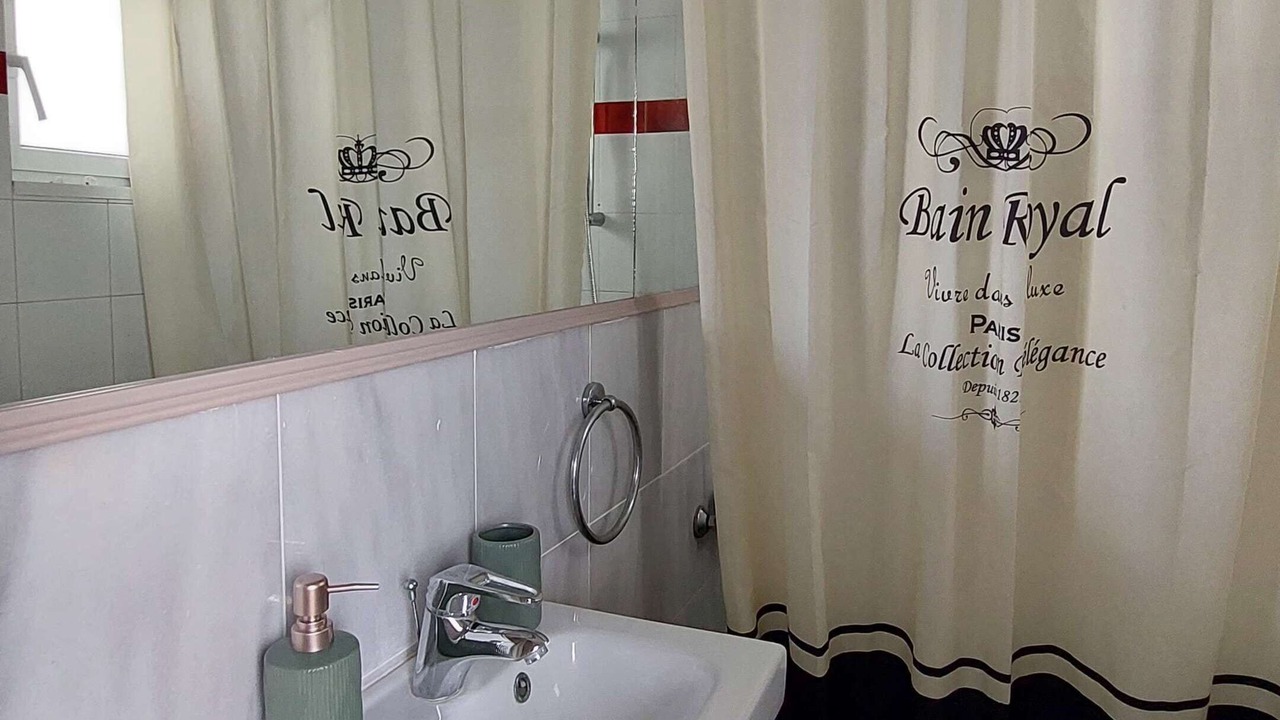 Photo of Bathroom in Assos-Lechaio