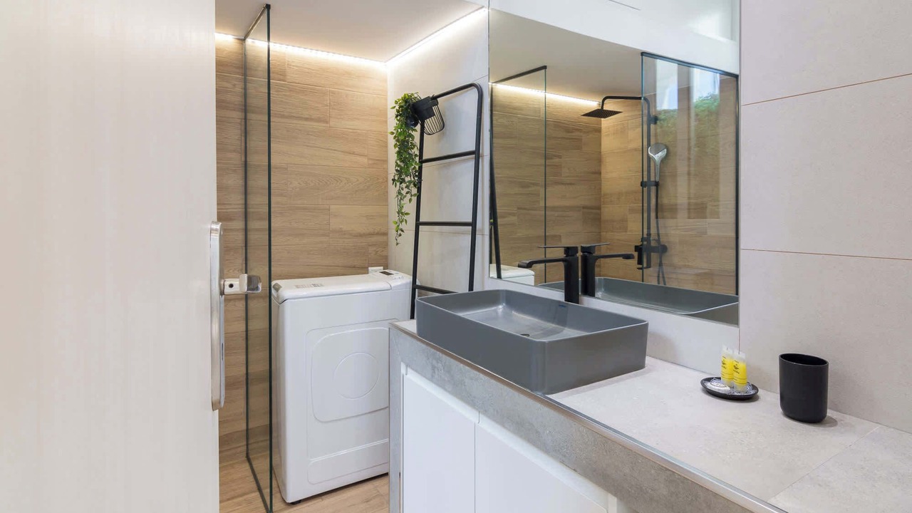 Photo of Bathroom in Piraeus