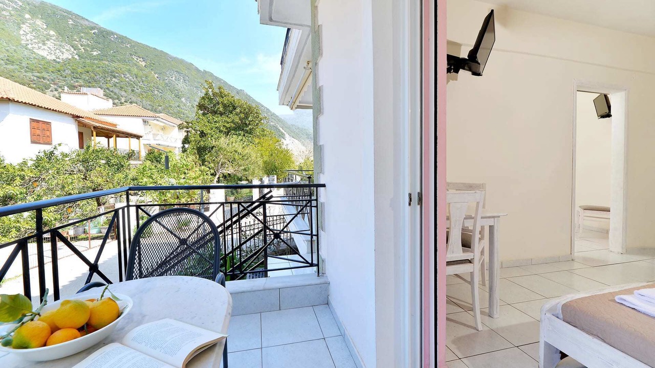 Photo of Patio Balcony in Ilia