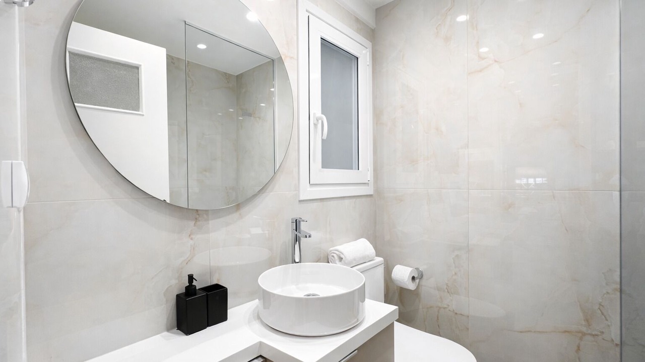 Photo of Bathroom in Kypseli