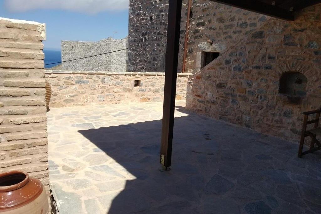 Photo of Outdoor in Omales