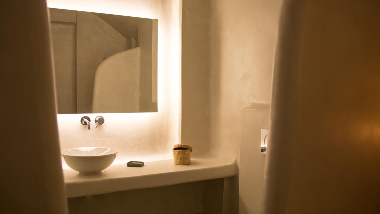 Photo of Bathroom in Vothon