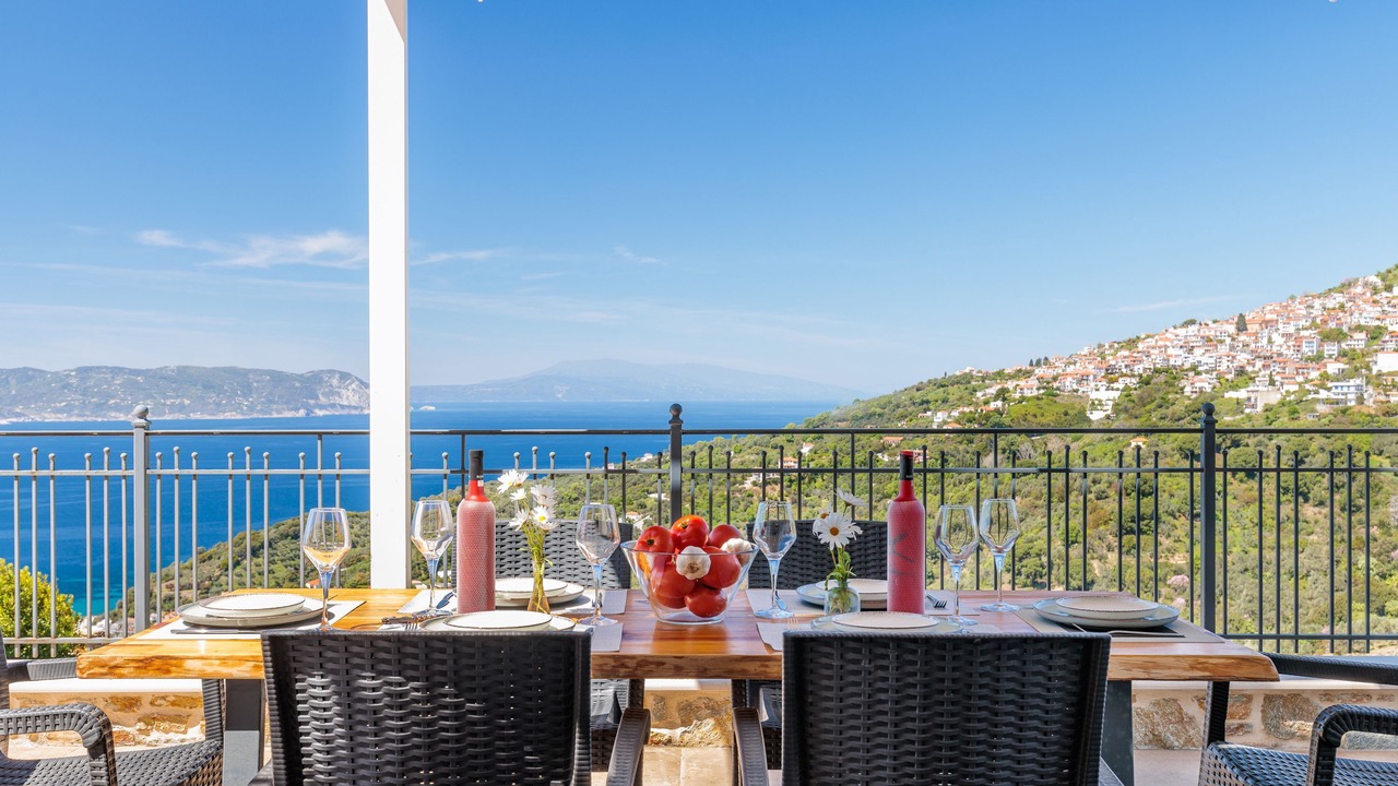 Photo of Outdoor in Glossa