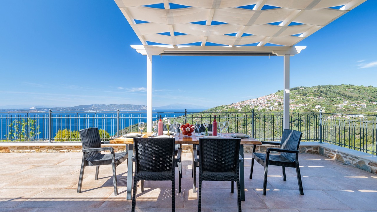 Photo of Outdoor in Glossa