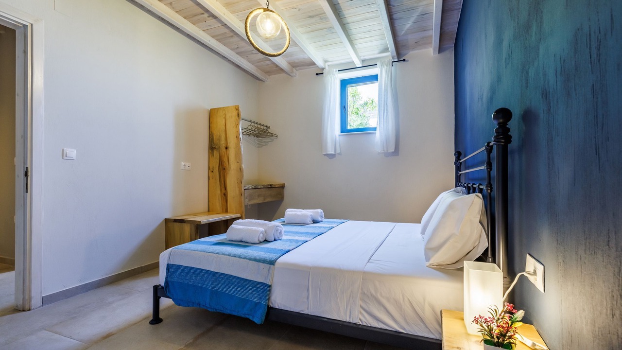 Photo of Bedroom in Glossa