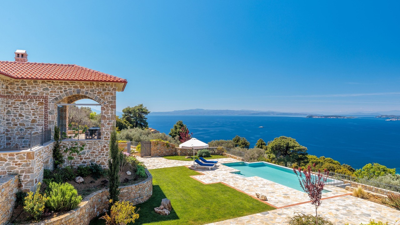 Photo of Outdoor in Glossa