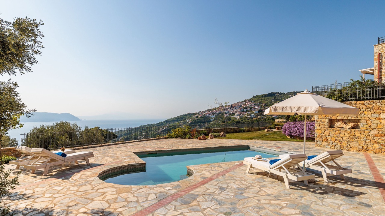 Photo of Outdoor in Glossa