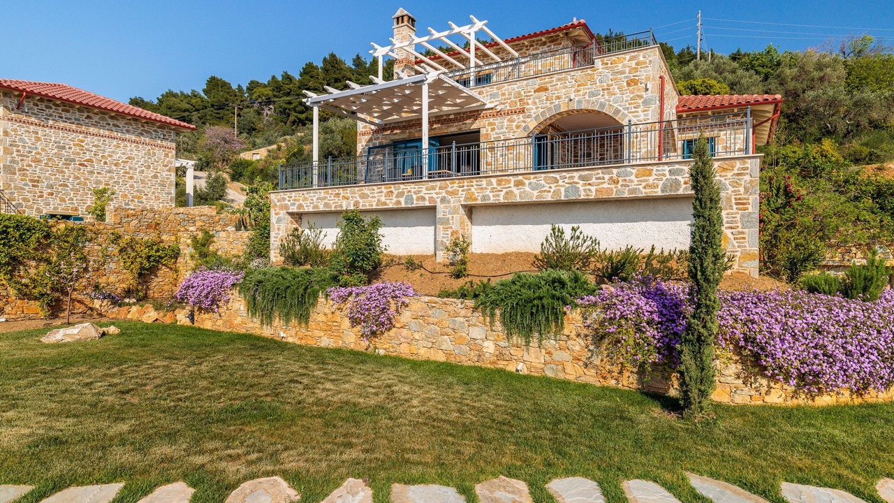 Photo of Outdoor in Glossa