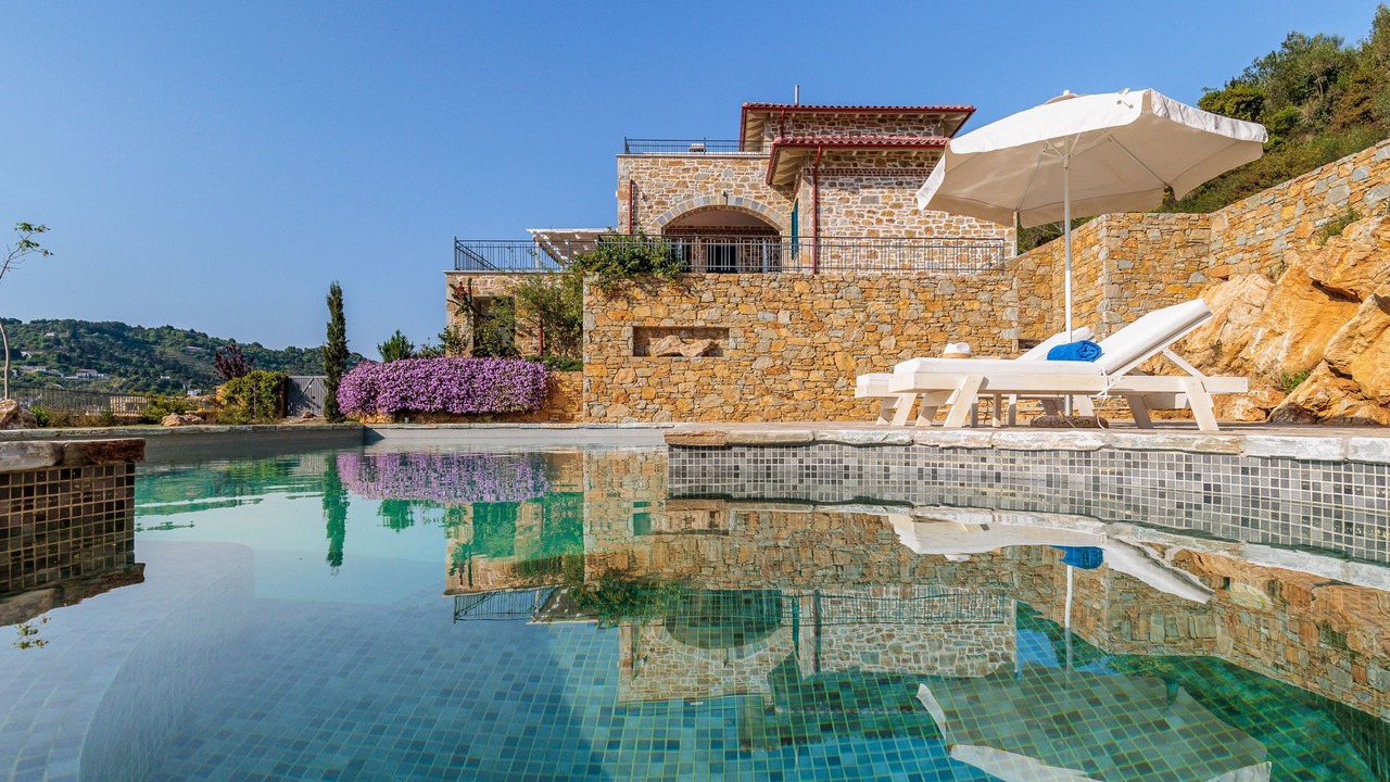 Photo of Outdoor in Glossa