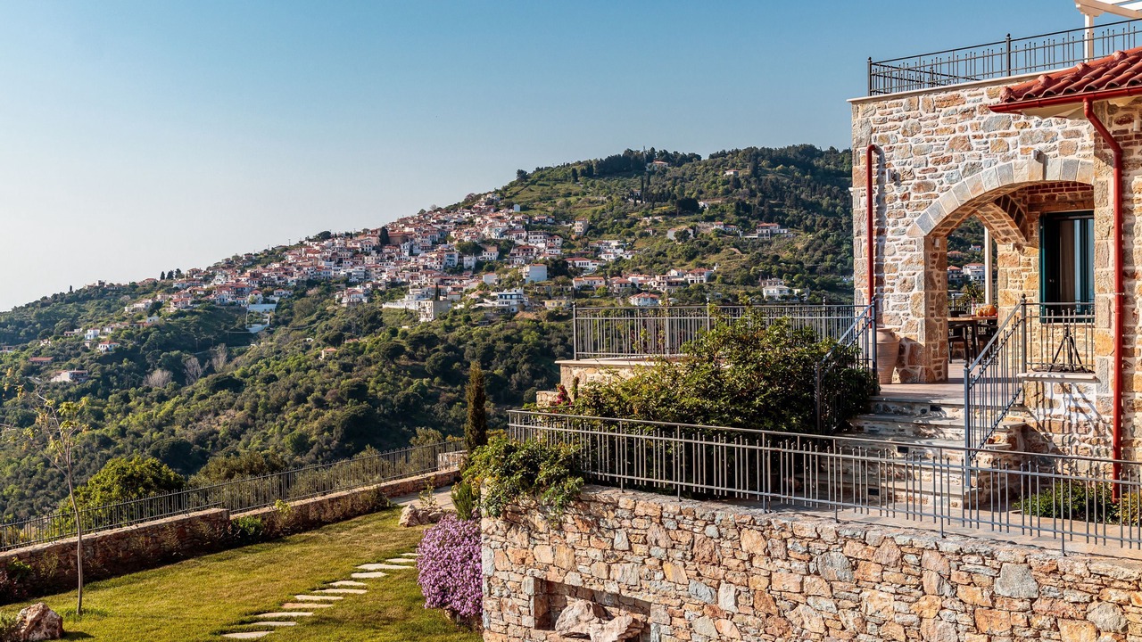 Photo of Outdoor in Glossa