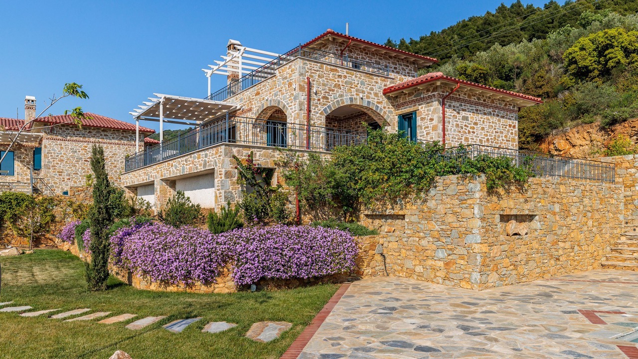 Photo of Outdoor in Glossa