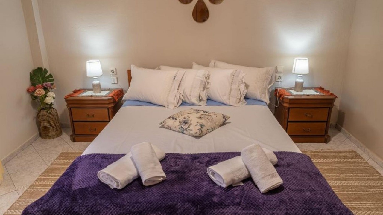Photo of Bedroom in Nees Pagases