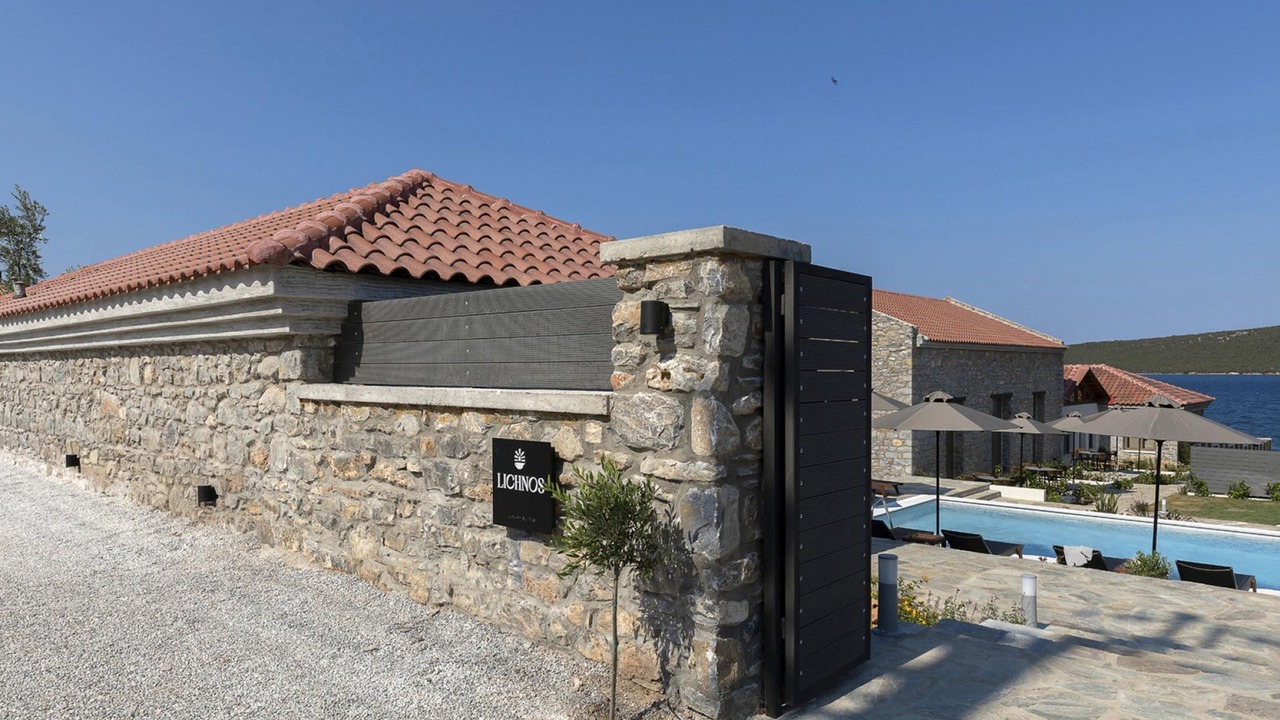 Photo of Outdoor in Sourpi