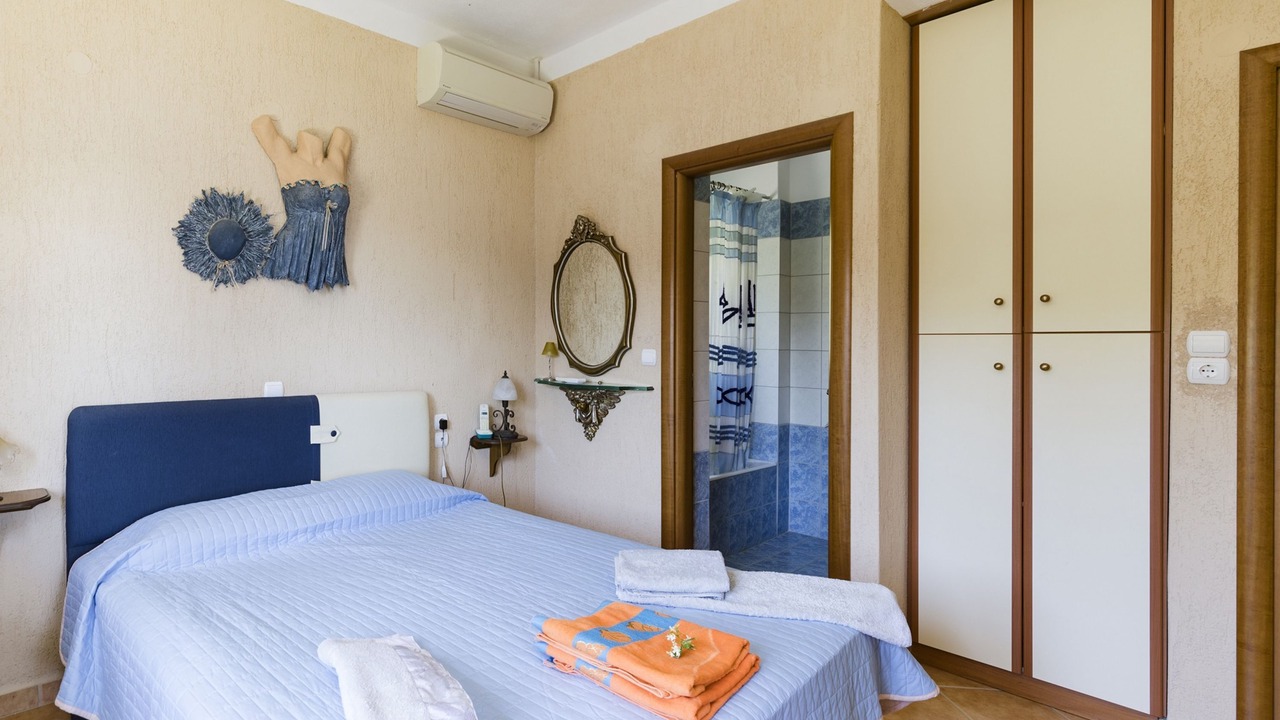 Photo of Bedroom in Pella Region
