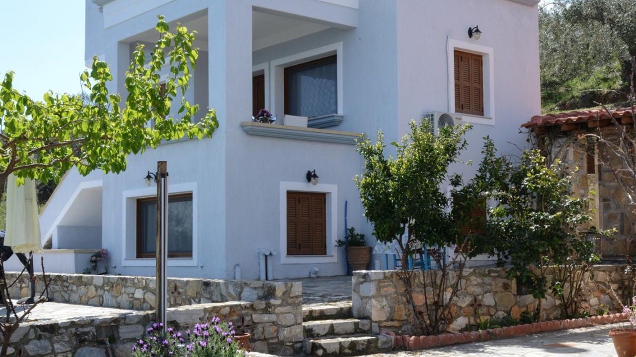 Photo of Patio Balcony in Sourpi