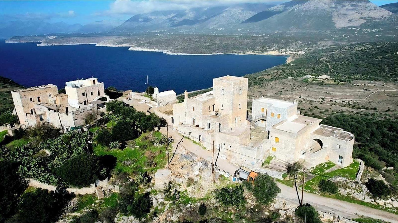 Photo of Outdoor in Omales