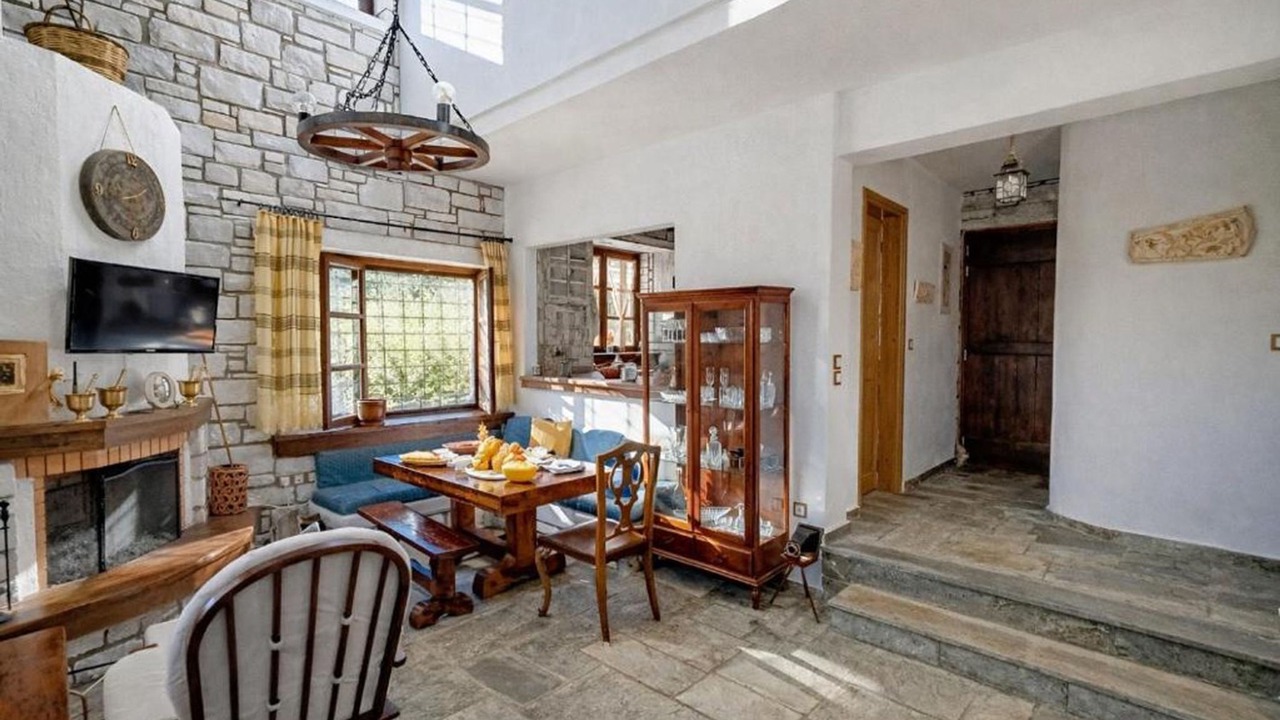 Photo of Livingroom in Pella Region