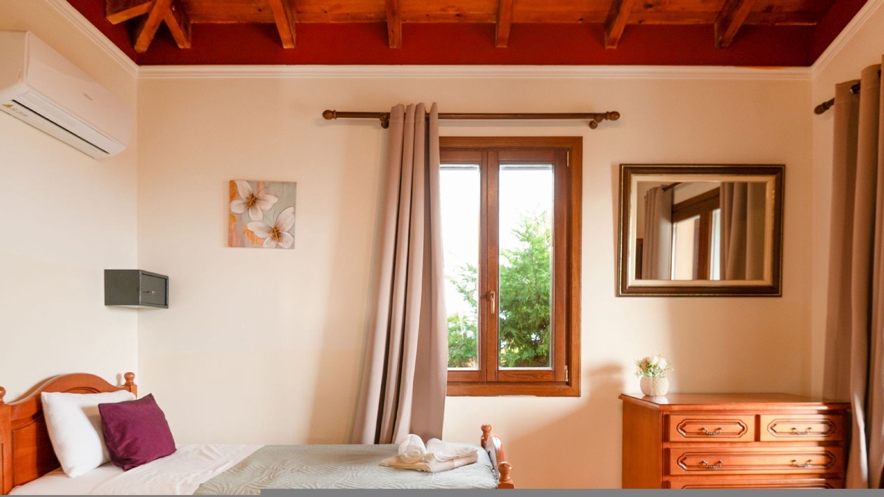Photo of Bedroom in Katsarata