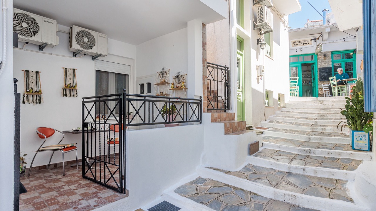 Photo of Patio Balcony in Glossa