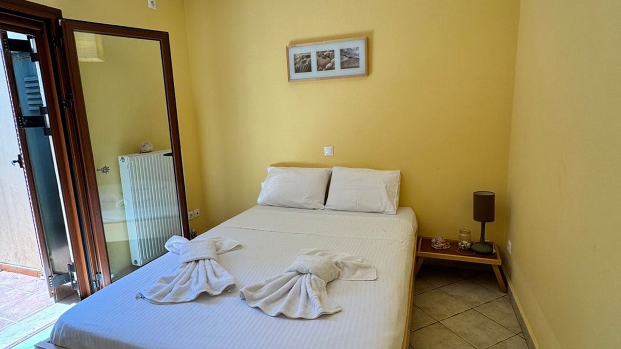 Photo of Bedroom in Steni Dirfyos