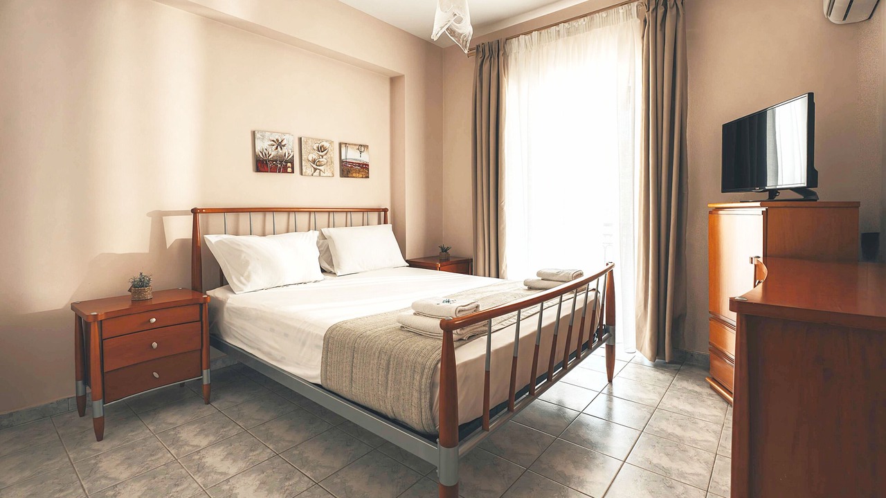 Photo of Bedroom in Neromilos