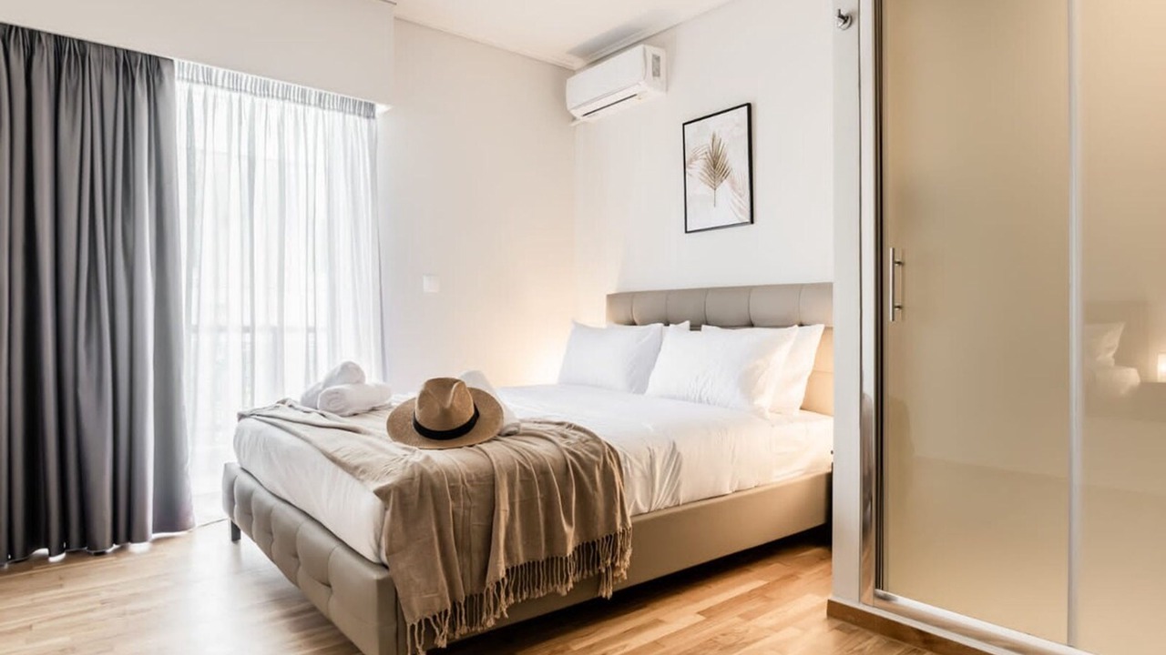 Photo of Bedroom in Alimos