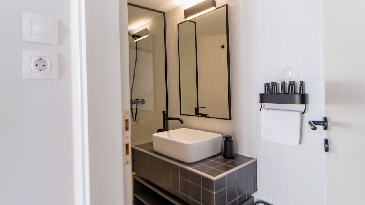 Photo of Bathroom in Nea Smirni