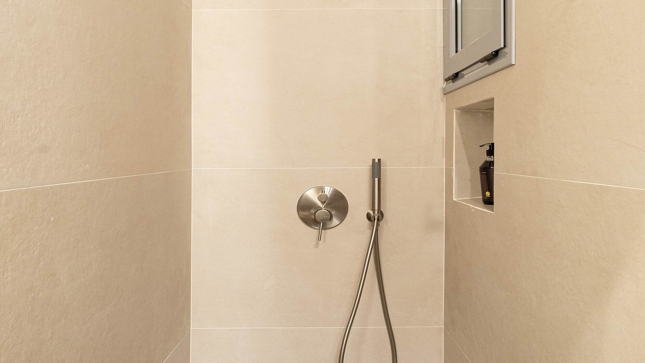 Photo of Bathroom in Omonia