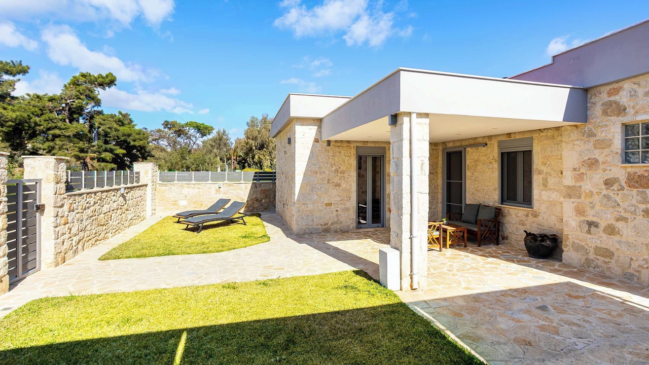 Photo of Outdoor in Isthmia
