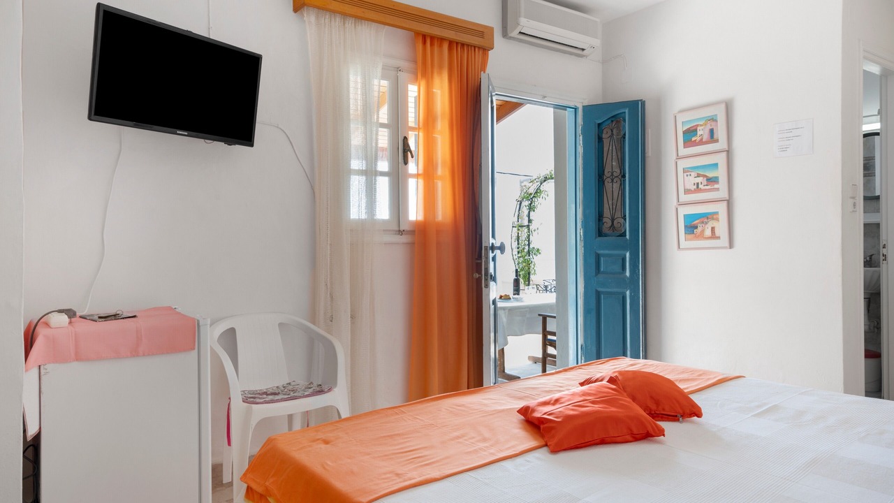 Photo of Bedroom in Mirties