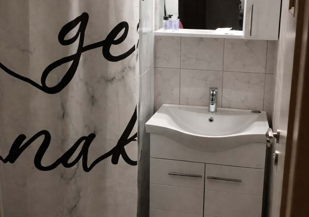 Photo of Bathroom in Omales