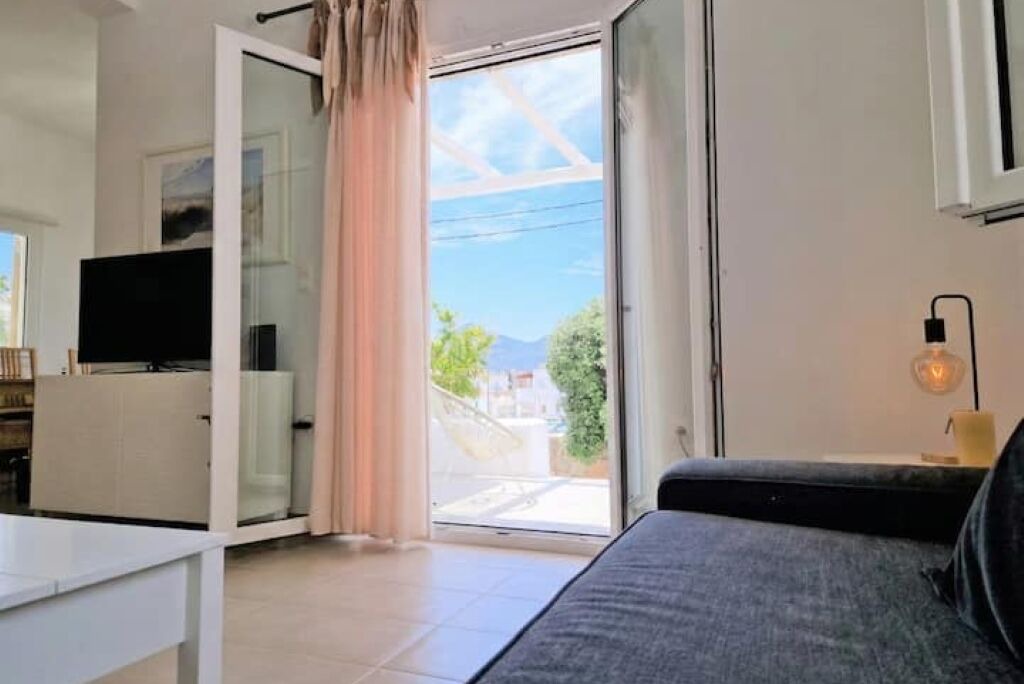 Photo of Livingroom in Milos