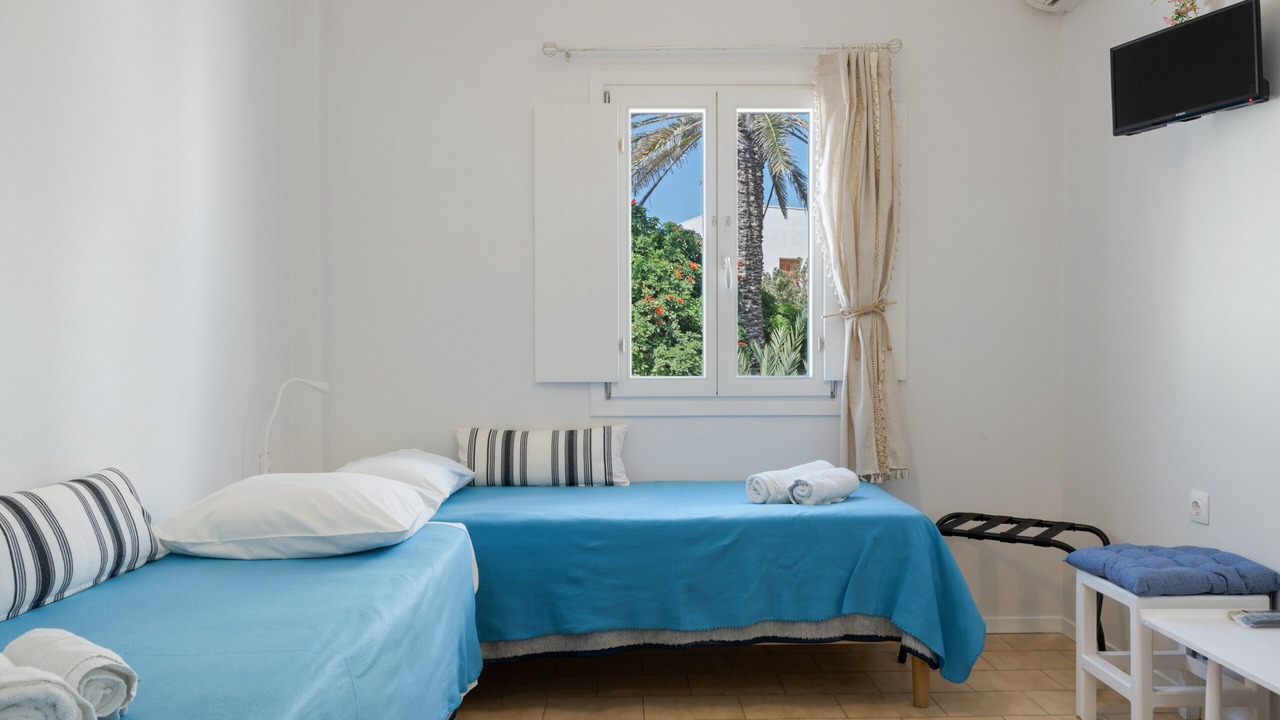Photo of Bedroom in Katapola
