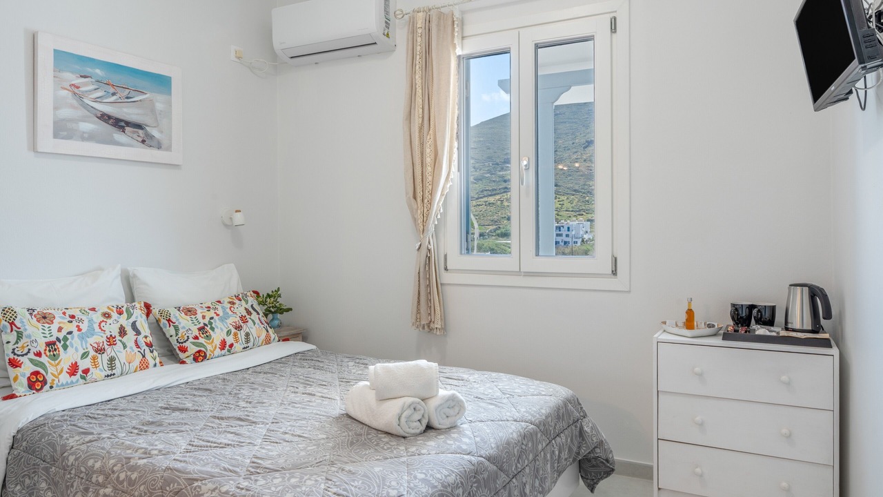 Photo of Bedroom in Katapola