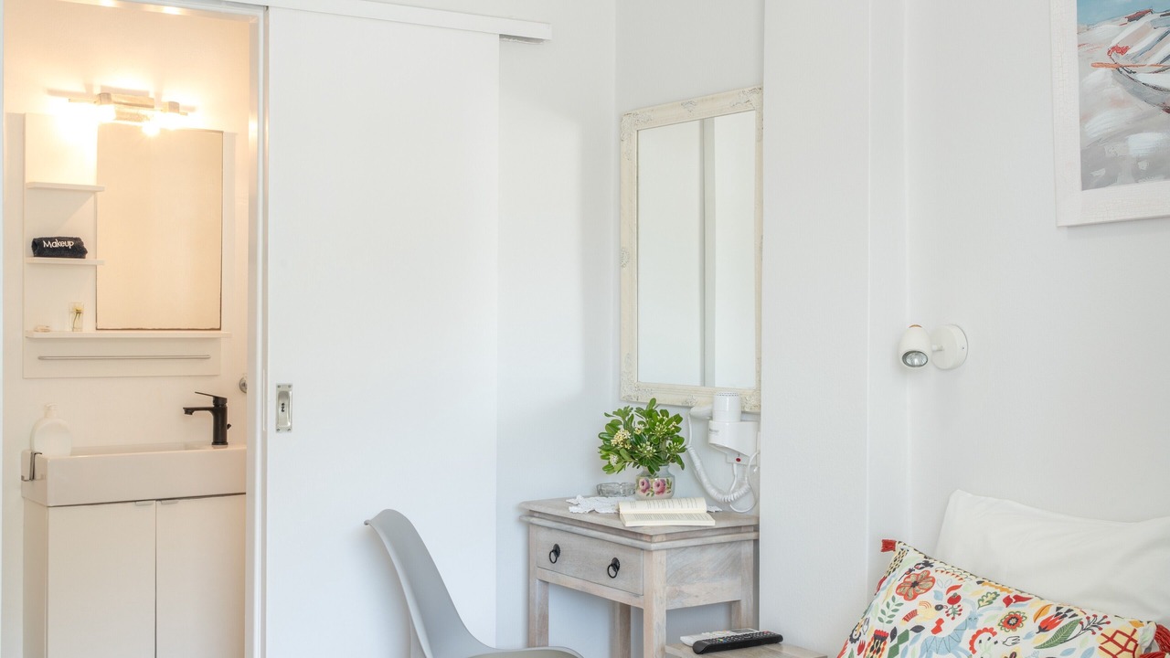 Photo of Bedroom in Katapola