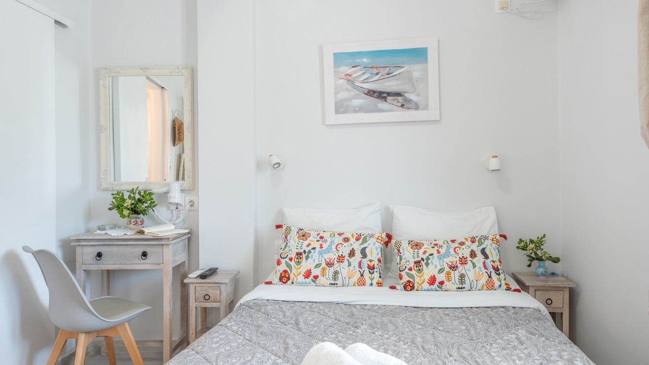Photo of Bedroom in Katapola