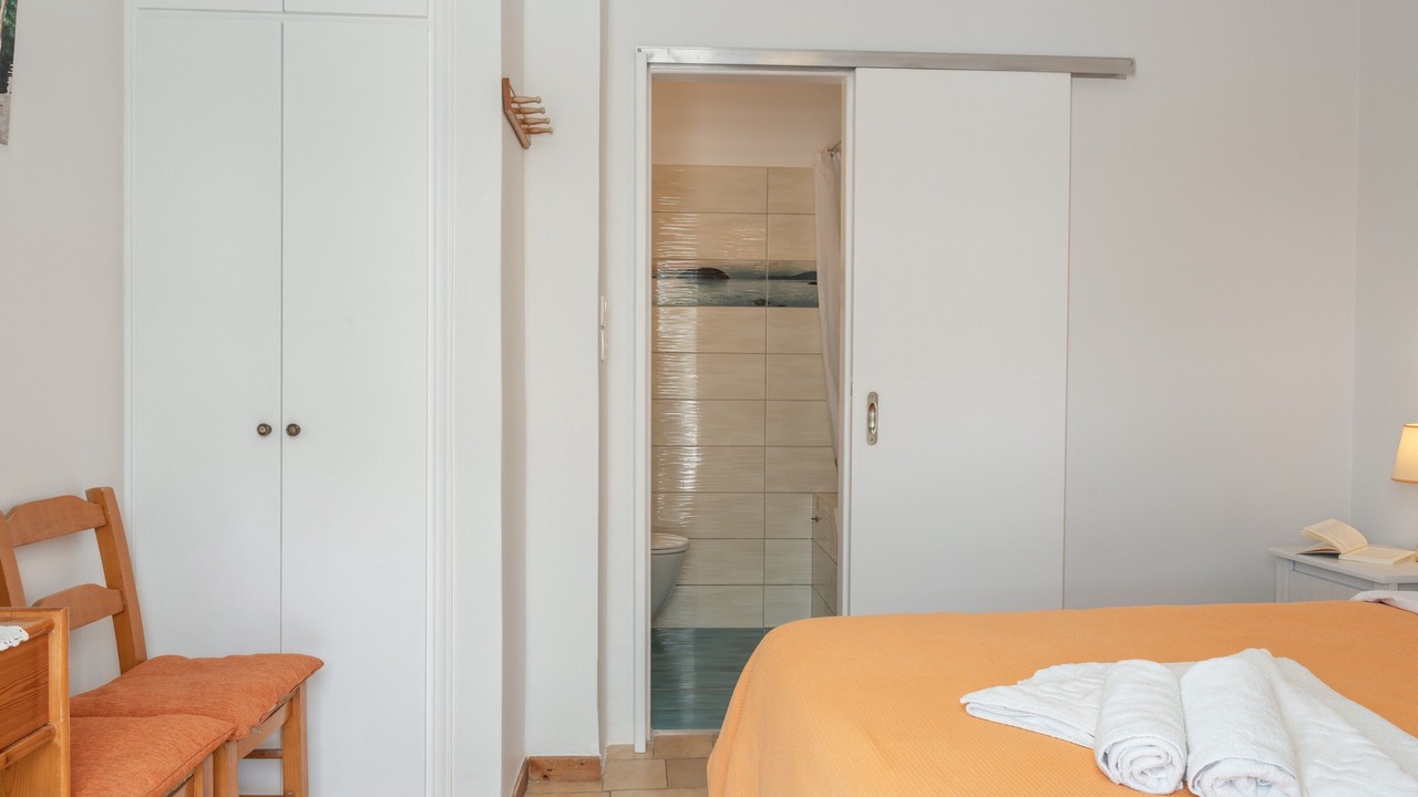 Photo of Bedroom in Katapola