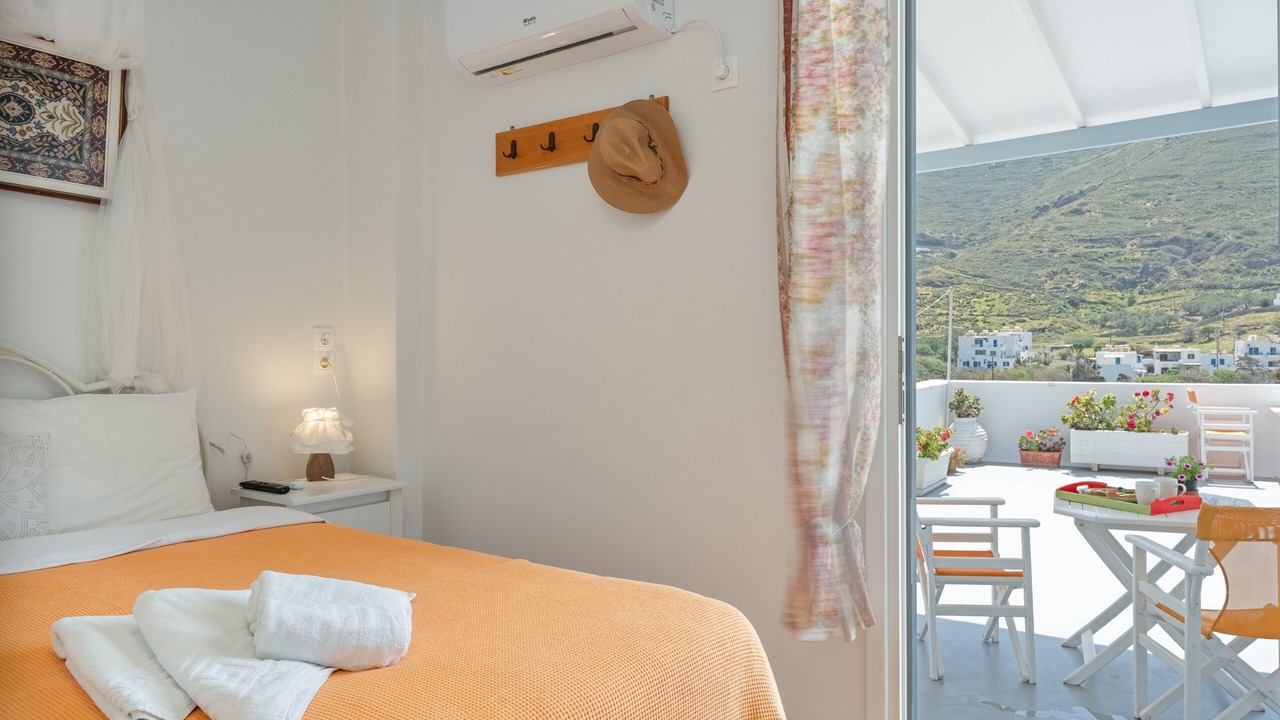 Photo of Bedroom in Katapola