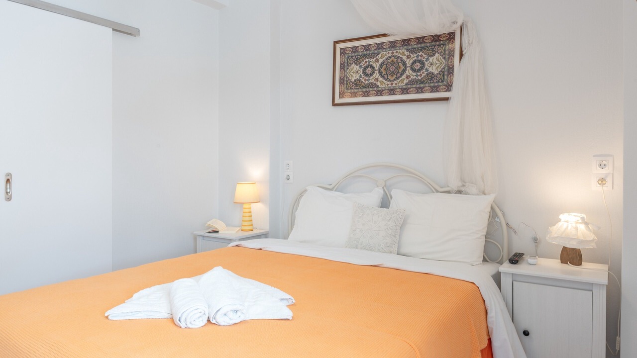Photo of Bedroom in Katapola