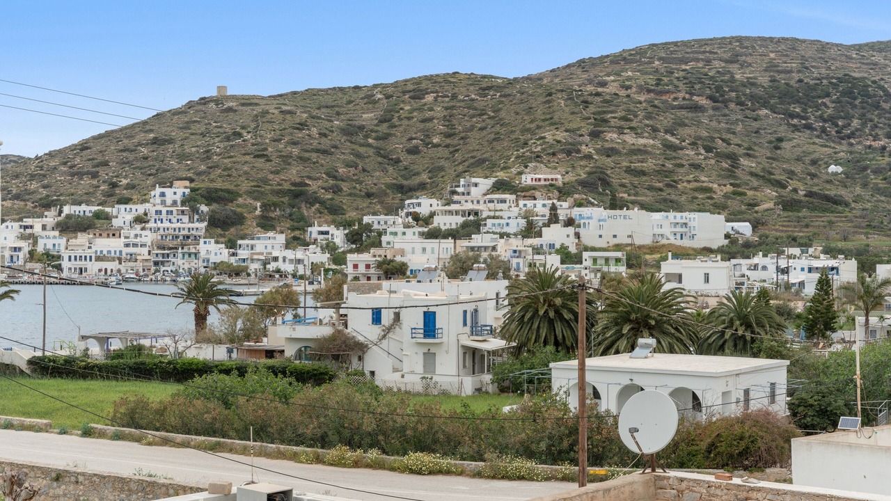 Photo of Others in Katapola