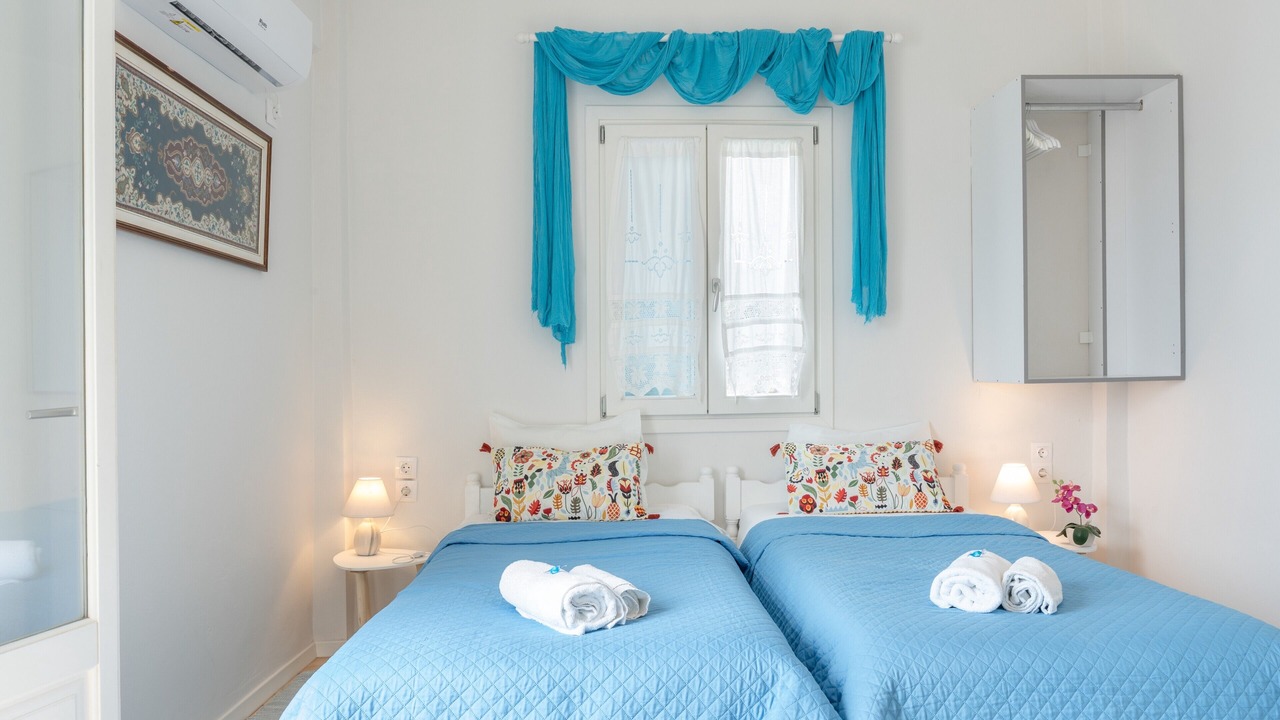 Photo of Bedroom in Katapola
