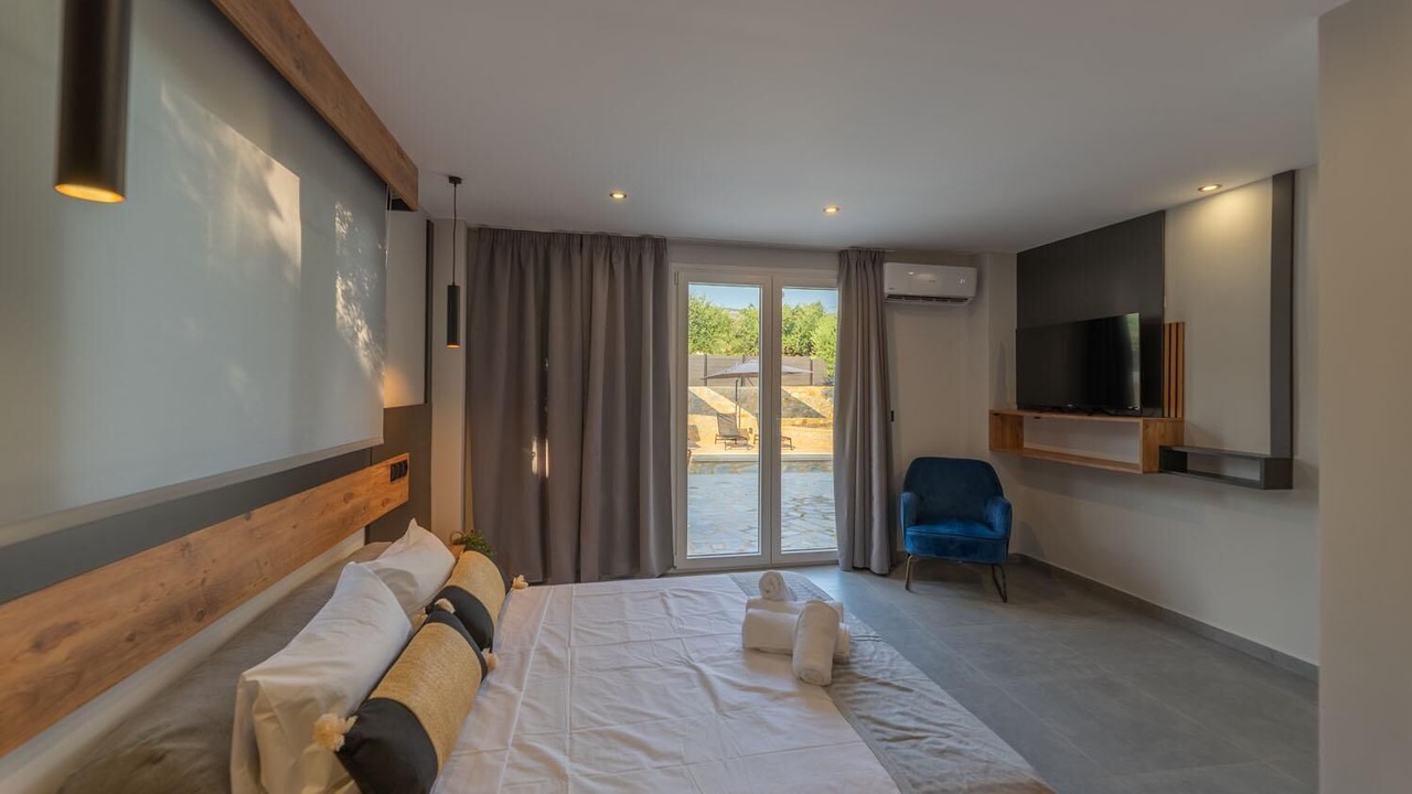Photo of Bedroom in Lefktron