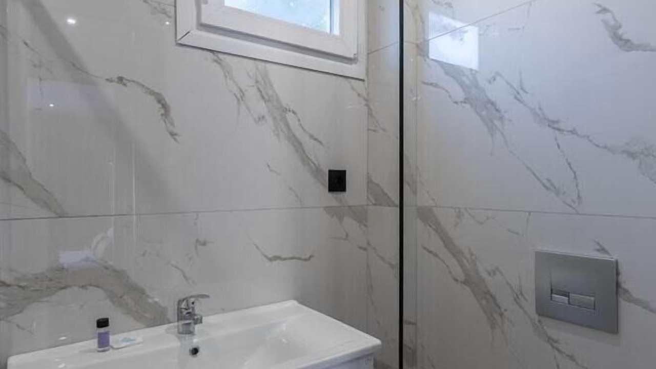 Photo of Bathroom in Lefktron
