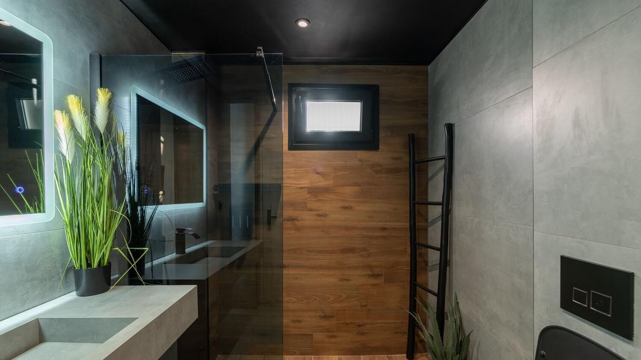 Photo of Bathroom in Lefktron