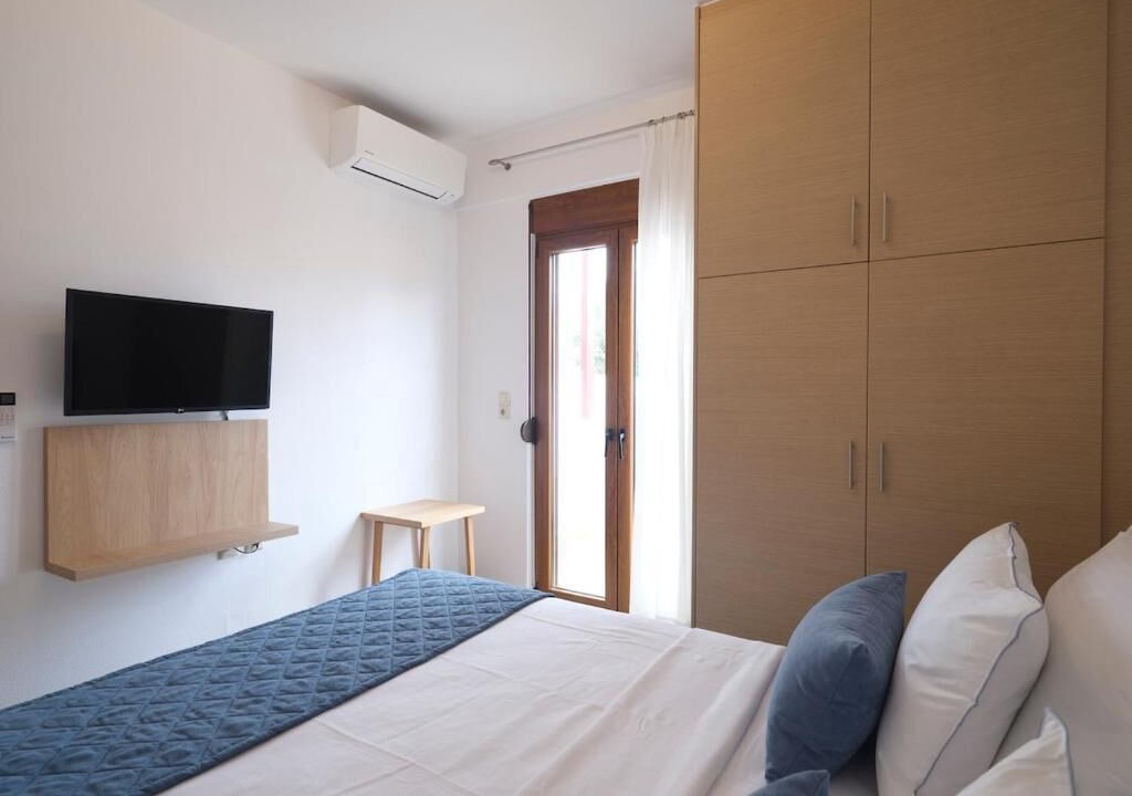 Photo of Bedroom in Lefkogeia